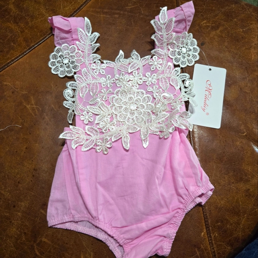 Milediiy 3-6 month Pink Lace Floral Baby Romper